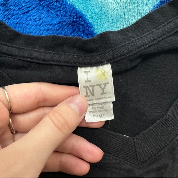 Y2K “I ❤️ NY” Tee - Picture 6 of 6